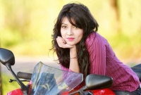 সুসংবাদ দিলেন অভিনেত্রী ঈশিকা