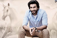 নায়িকাদের ছেড়ে এবার যে পুরুষের প্রেমে মজবেন রণবীর সিং