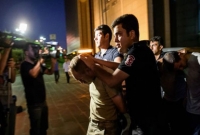 তুরস্কের ব্যর্থ অভ্যুত্থান, ইস্তাম্বুলের আদালতে পুলিশের অভিযান