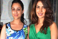 পরিণীতির সঙ্গে স্টেজ শেয়ার করবেন না বললেন প্রিয়াঙ্কা