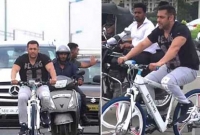 সাইকেল ভ্রমণে সালমান, ব্যস্ত রাস্তায় দুর্ভোগে সাধারণ মানুষ