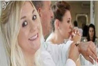 ২০০০ পাউন্ড খসিয়ে বানানো সেই বিয়ের পোশাকটি বেচতে চান ব্রিটিশ যুবতী