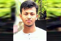 চায়ের দোকানে কাজ করেও জিপিএ-৫