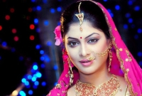 দর্শকদের খুশি করতে ফিরলেন সারিকা