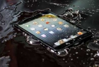 বৃষ্টির পানি থেকে স্মার্টফোন রক্ষা করার ৬টি উপায়