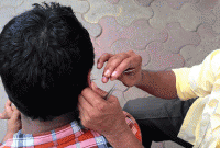 কান কি আদৌ পরিষ্কার করা উচিত? জানলে চমকে যাবেন