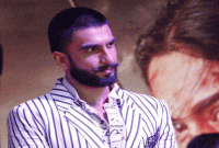 মিডিয়ার প্রশ্নে 'বোল্ড আউট' রণবীর সিং!