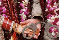 প্রেমিকার অশালীন ভিডিও তুলে পোস্ট প্রেমিকের, দুজনের বিয়ের নির্দেশ আদালতের!