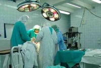 ‘নিয়ম ভেঙে’ রোগীকে বাঁচালেন চিকিৎসকরা