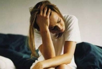 সকালে উঠেই অসহ্য মাথা যন্ত্রণা? জেনে নিন দুর করার সহজ উপায়