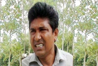 দেড় লাখ টাকা না পেয়ে প্রধান শিক্ষককে জুতাপেটা করা সভাপতি প্রত্যাহার