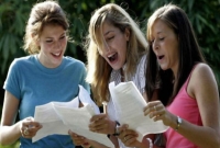 বিশ্ববিদ্যালয়ে কেন ছেলেদের তুলনায় মেয়েদের সংখ্যা বেশি?