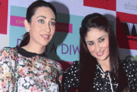 আর যেন তর সইছে না কারিশমার!