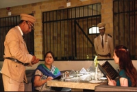 আজব রেস্তোরাঁ: পুলিশ নেয় খাবারের অর্ডার, খায় কয়েদিরা!