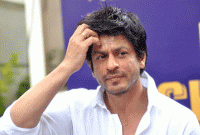 শাহরুখের জন্য হরিণের চামড়ার চপ্পল বানাতে গিয়ে শ্রীঘরে পাকিস্তানি ‘ফ্যান’ শাহরুখের জন্য হরিণের চামড়ার চপ্পল বানাতে গিয়ে শ্রীঘরে পাকিস্তানি ‘ফ্যান’