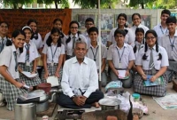 এক চাওয়ালার সাহিত্যিক হয়ে ওঠার কাহিনী