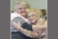 ৮২ বছর পর মা-মেয়ের দেখা!