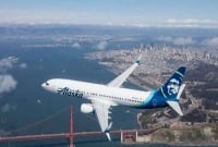 গা হিম হয়ে যাওয়া অবস্থা, উড়ন্ত বিমানে দরজায় ধরে টানাটানি!