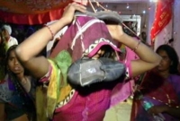 যে গ্রামের মেয়েরা আজও পুরুষের জুতা ধোয়া পানি খান!