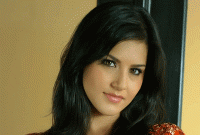 টাকার জন্য বাবা-মাকে সংগ্রাম করতে দেখেছি: সানি লিওন