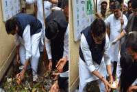 মুম্বাই-এর রাম্তা পরিস্কার করতে নামলেন অমিতাভ বচ্চন