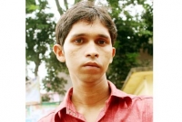 ১২ বছর পর দেশে ফিরে মা–বাবাকে খুঁজছে বেলাল