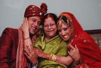 নায়ক রিয়াজের মা আর নেই নায়ক রিয়াজের মা আর নেই