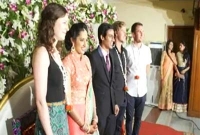 টিকিট কিনলেই বিয়ের অনুষ্ঠানের অতিথি!