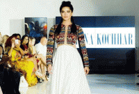 যে কারণে সানি লিওনকে প্রথমে মডেল হতে দেয়া হয়নি