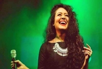 দর্শক মাতাতে ঢাকায় আসছেন নেহা কাক্কা, টিকিট পাবেন যেখানে