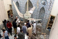 পাকিস্তানে মসজিদে জুমার নামাজে আত্মঘাতী বোমা হামলা, নিহত ১৬ পাকিস্তানে মসজিদে জুমার নামাজে আত্মঘাতী বোমা হামলা, নিহত ১৬