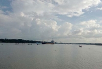 ইলিশ ধরার ধুম