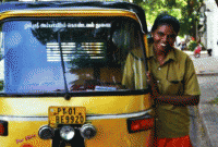 অভাবে নয়, ভালবাসার টানেই অটো চালান এই মহিলা