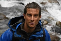 কীভাবে বাঁধা পেরোতে হয় : জানালেন বেয়ার গ্রিলস