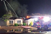 আচমকা বাড়ির ওপর নেমে পড়ল বিমান আচমকা বাড়ির ওপর নেমে পড়ল বিমান