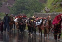 ভারত হামলা চালাতে পারে, ভয়ে বাড়ি-ঘর ছাড়ছে সীমান্তবর্তী পাকিস্তানীরা