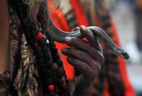 ঝাড়ফুঁকের ‘খদ্দের’ ধরতে হাসপাতালে ওঝার ‘দালাল’ ঝাড়ফুঁকের ‘খদ্দের’ ধরতে হাসপাতালে ওঝার ‘দালাল’