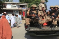 ভারতের দিকে তাক করে পাক মিসাইল, মোতায়েন সেনাও