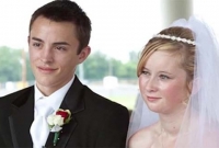 ভালোবাসার কাছে হার মানলো মৃত্যু