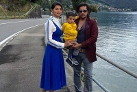 বর্ষাকে চমকে দিলেন অনন্ত