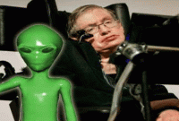 ‘এলিয়েন’-দের সঙ্গে যোগাযোগ ডেকে আনতে পারে বিপদ: স্টিফেন হকিং