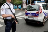 প্যারিসে সুপার মার্কেটের সামনে বন্দুকধারীর হামলা, আহত ২