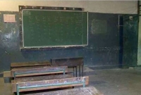 বাড়িতে নালিশ করায় ক্লাসেই শিক্ষককে কুপিয়ে হত্যা করল দুই ছাত্র বাড়িতে নালিশ করায় ক্লাসেই শিক্ষককে কুপিয়ে হত্যা করল দুই ছাত্র