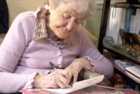 ৭৭ বছরের বন্ধুত্বে ৫০ হাজার চিঠি বিনিময়