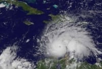 আটলান্টিক থেকে ধেয়ে আসছে ভয়ংকর ঘুর্ণিঝড়