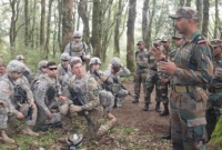 এইমাত্র পাওয়া খবর, পাহাড়ি ছন্দে যুদ্ধের মহড়া