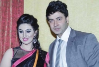 যেমন চলছে শাকিব-অপুর সংসার যেমন চলছে শাকিব-অপুর সংসার