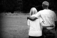 না জেনেই নিজের নাতনীকে বিয়ে বৃদ্ধ দাদুর, এখন অন্তঃস্বত্ত্বা নাতনী