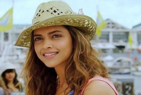 সবচেয়ে রোজগারের এ অভিনেত্রী  আরো অর্থ উপার্জনের পথ খুঁজছেন