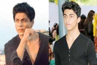 ছেলের প্রেমিকাকে লুকিয়ে রাখতে চান শাহরুখ খান!‌